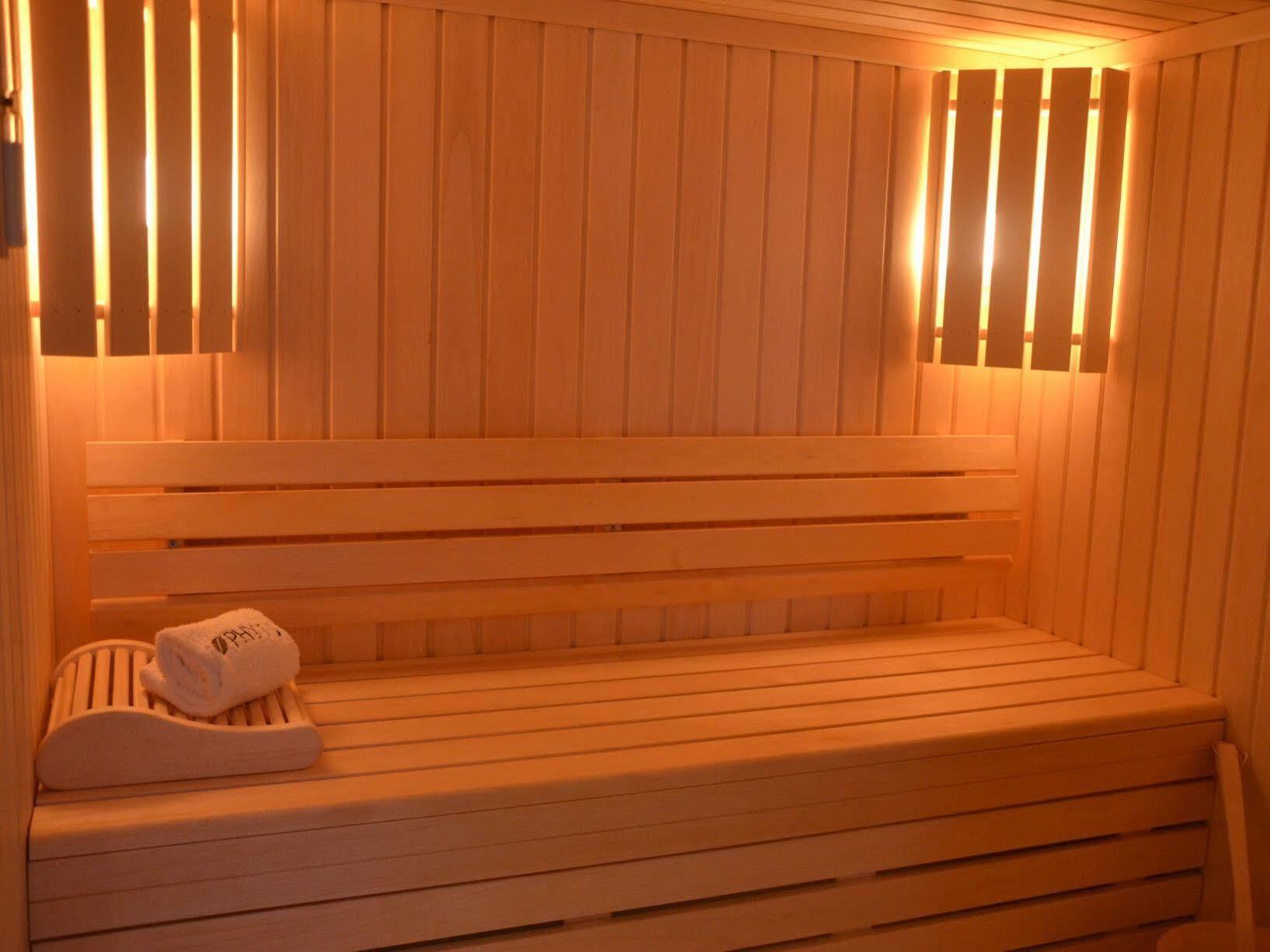 Logis Hotel Les Ancolies อาเรชส์ ภายนอก รูปภาพ